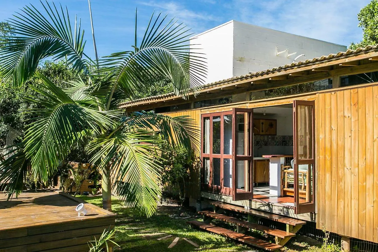 Pousada Guarda Beach House Guarda do Embau 2*,