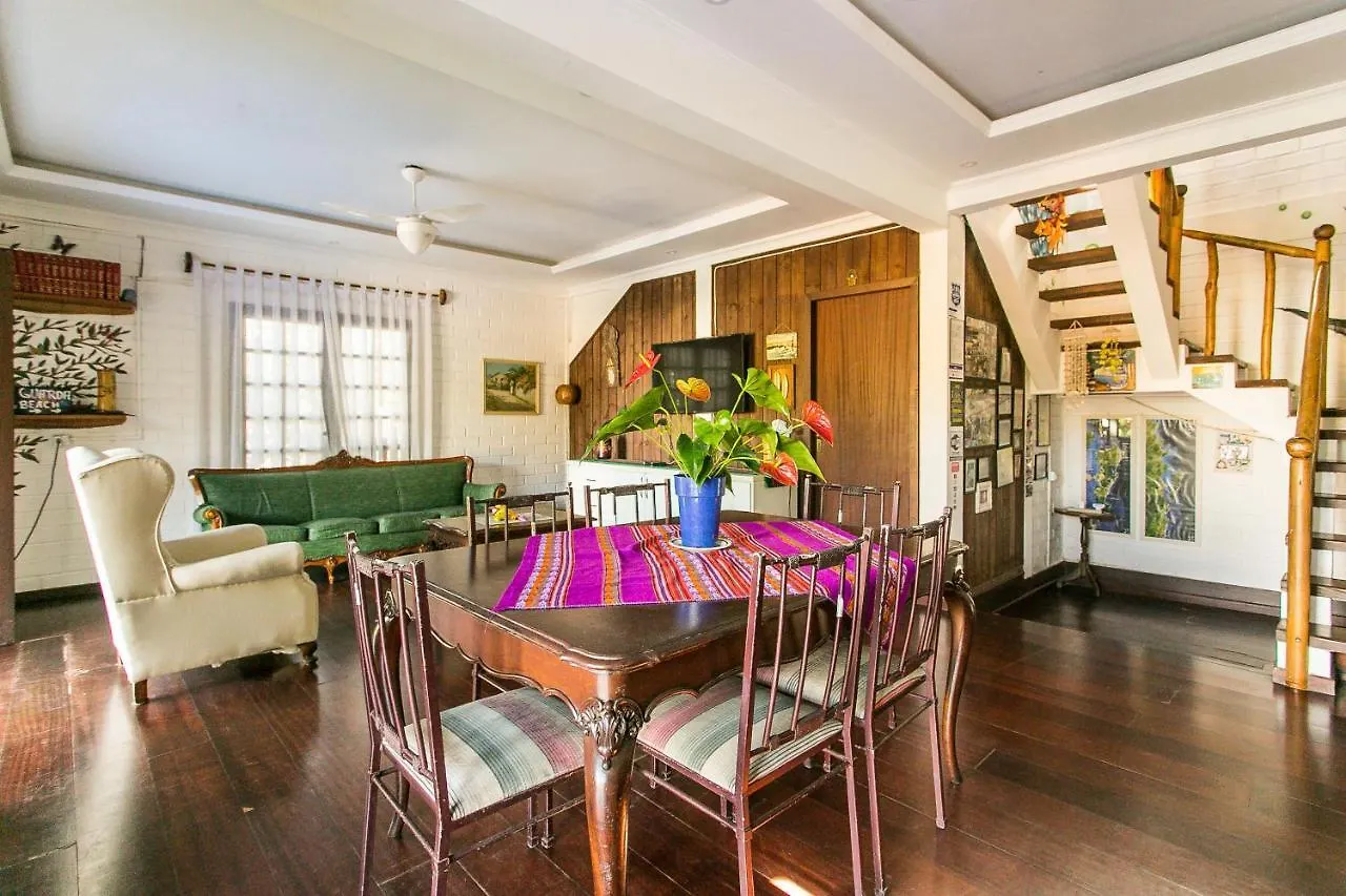 Pousada Guarda Beach House Guarda do Embau Bed & Breakfast